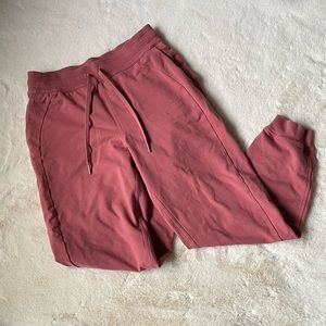 Lululemon Scuba Jogger Size 6 Brier Rose